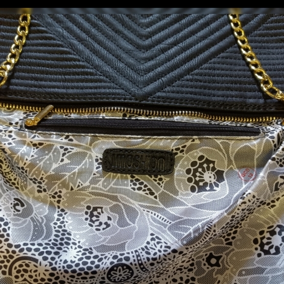IMOSHION Black Chevron Vegan Gold Crossbody Handbag - Picture 6 of 8